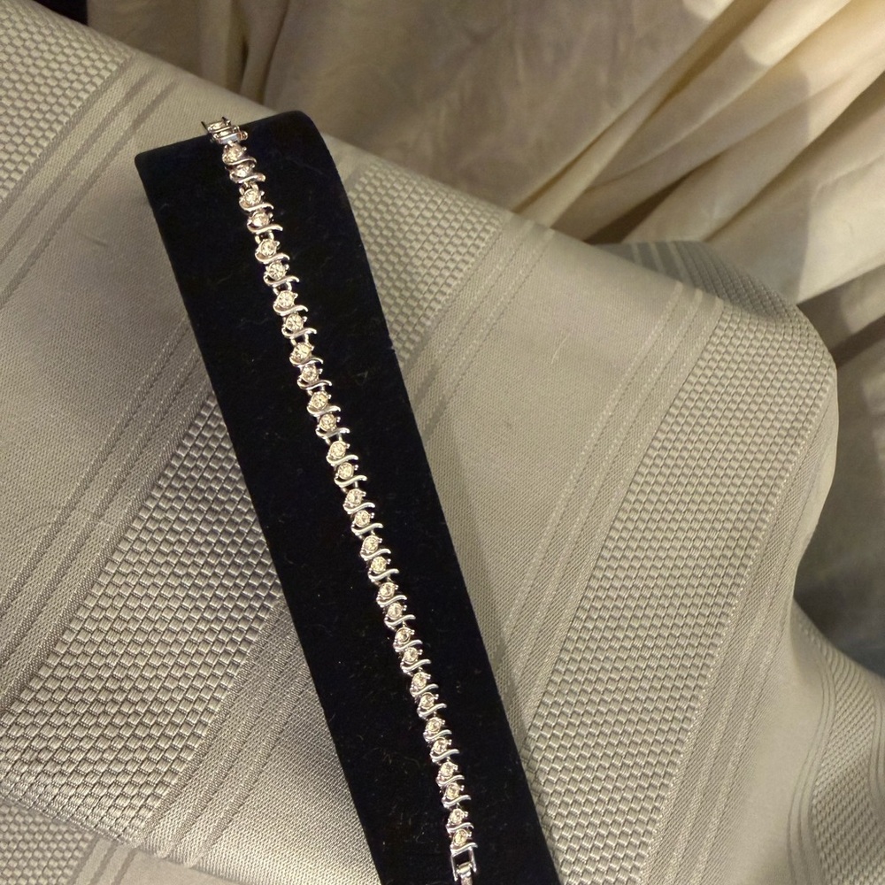 Elegant Silver Bracelet